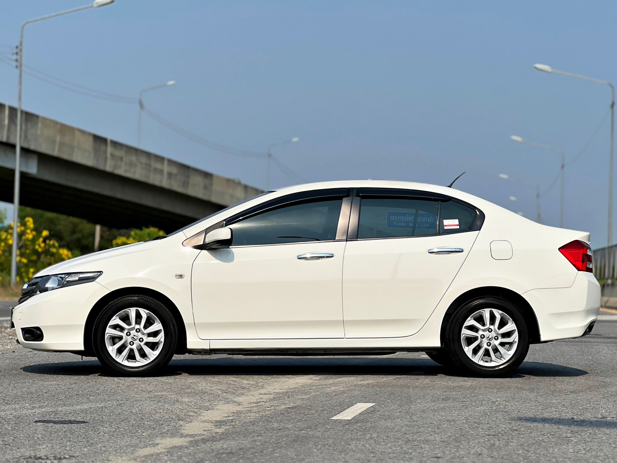 Honda City รุ่น V 1500cc. เกียร์ออโต้ ปี2013 จัดเต็ม ไมล์แท้ 50,000 km. (รูปที่ 12)