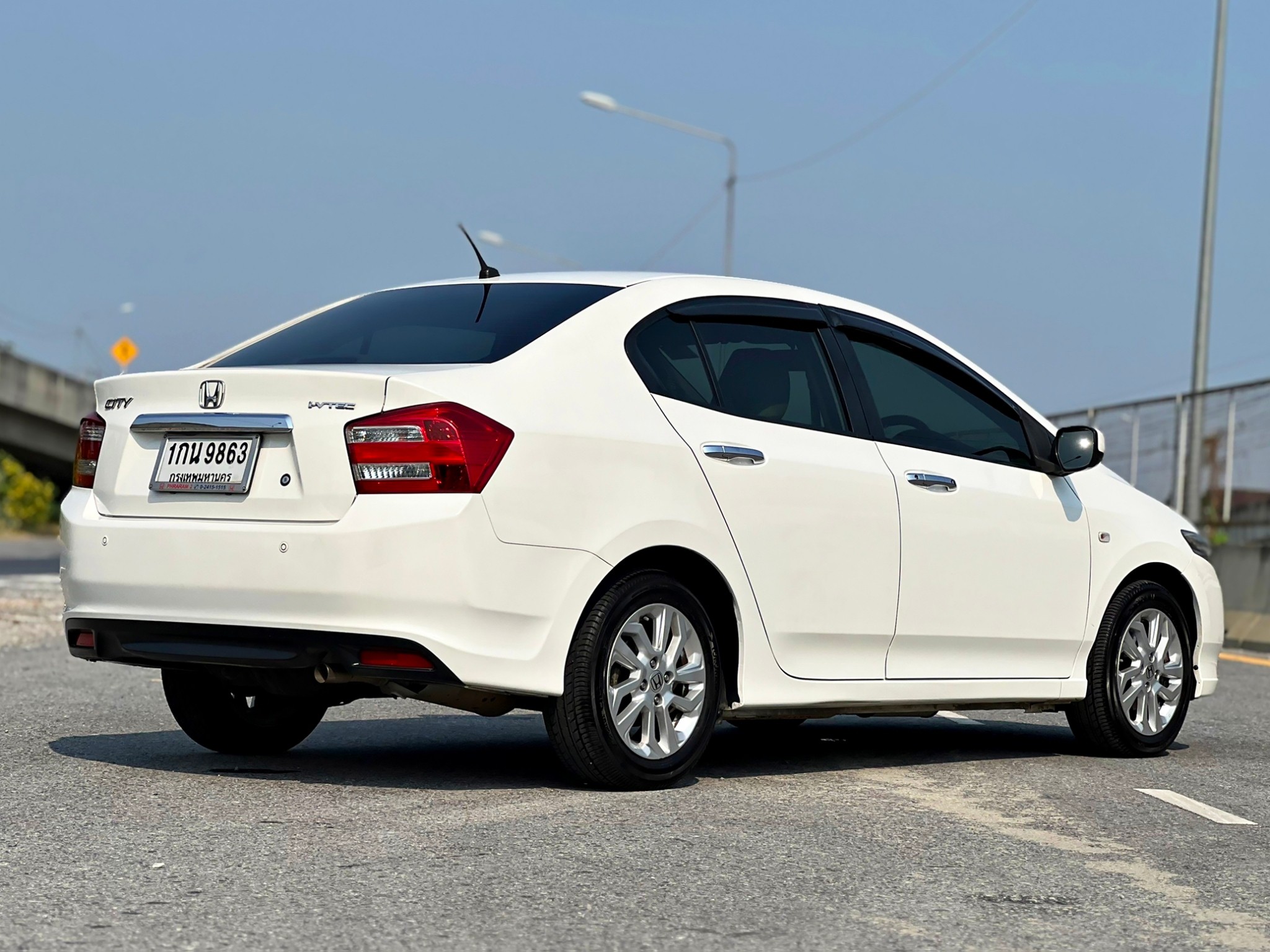 Honda City รุ่น V 1500cc. เกียร์ออโต้ ปี2013 จัดเต็ม ไมล์แท้ 50,000 km. (รูปที่ 11)
