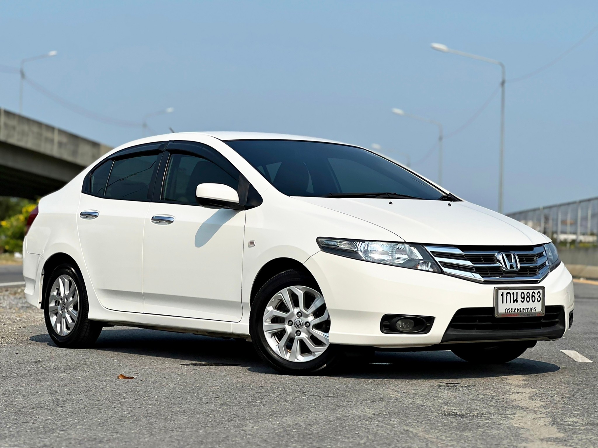 Honda City รุ่น V 1500cc. เกียร์ออโต้ ปี2013 จัดเต็ม ไมล์แท้ 50,000 km. (รูปที่ 13)