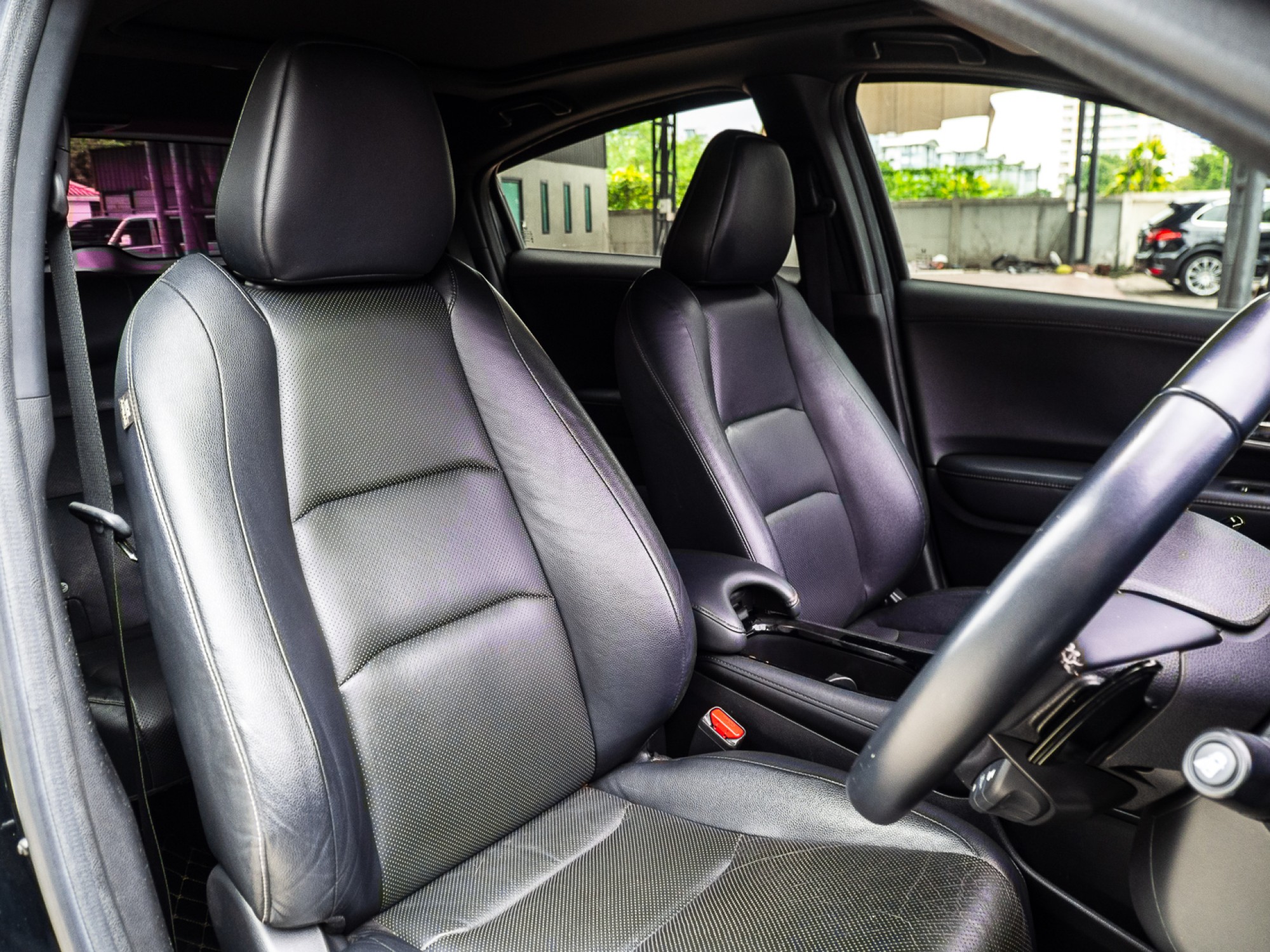 2019 Honda HR-V สีดำ (รูปที่ 9)
