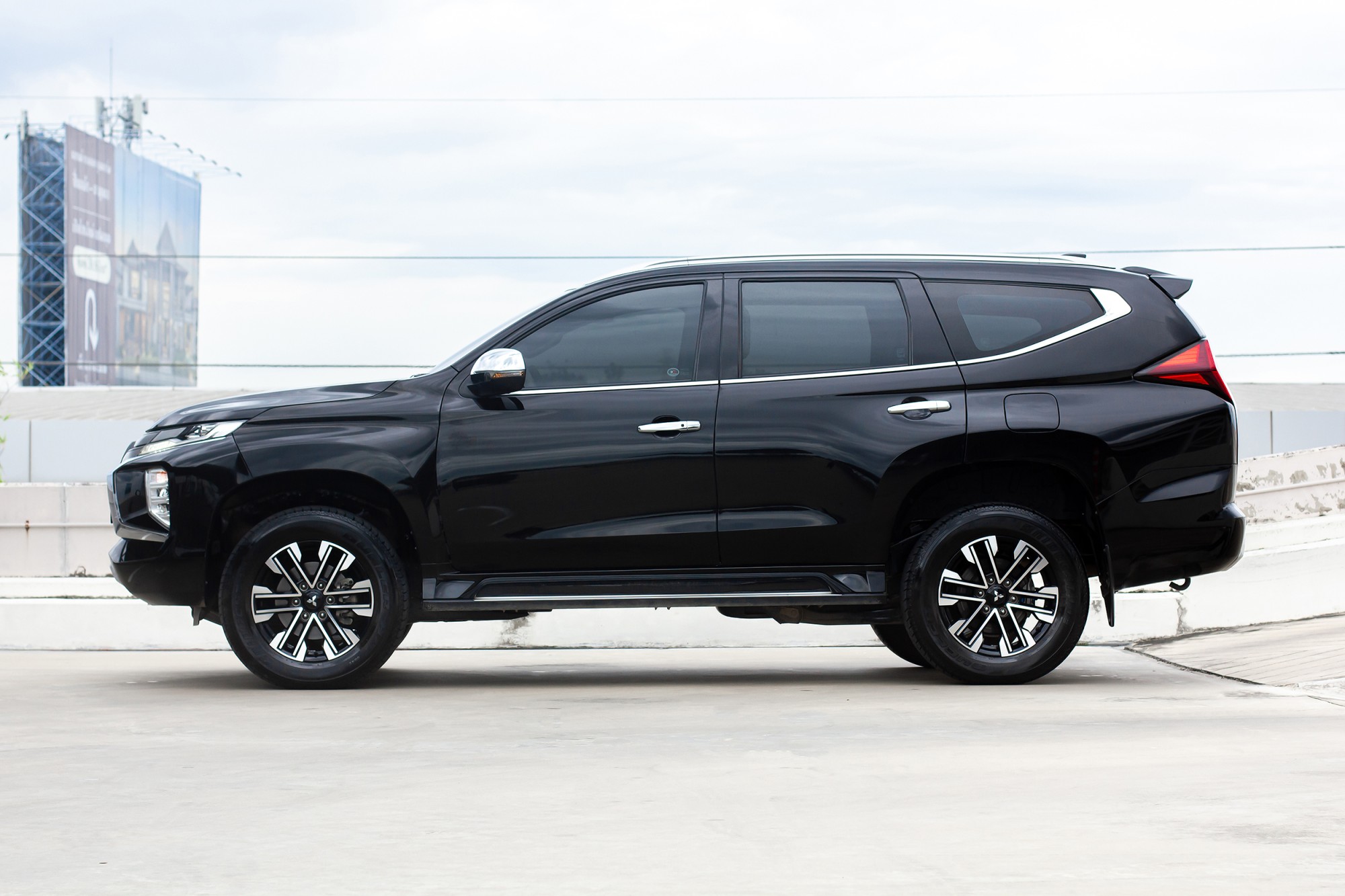 ไมล์ 80,000 km. MITSUBISHI Pajero Sport 2.4GT-Premium TOP 2WD A/T ปี 2021 จด 2022 💯 (รูปที่ 8)