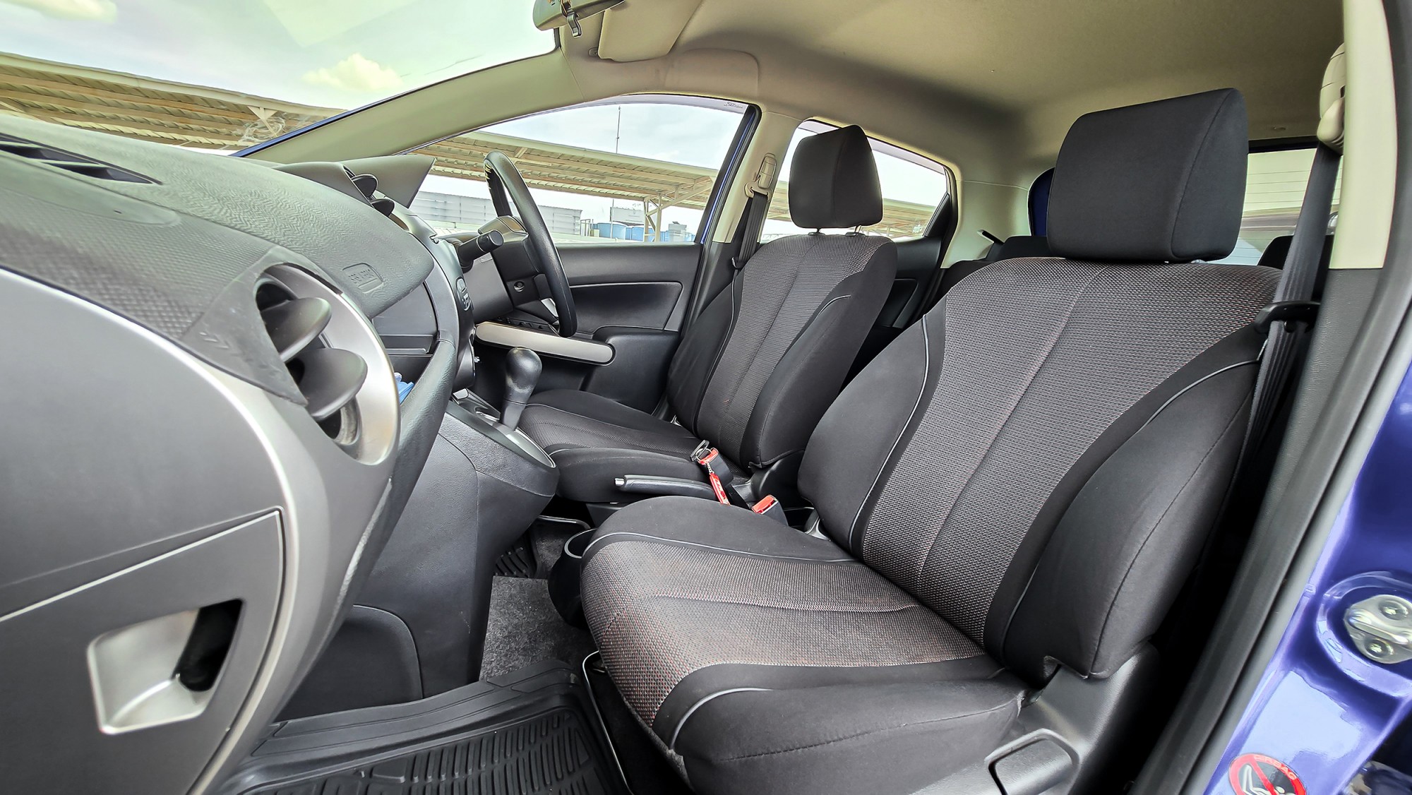 MAZDA2​ Hatchback 1.5 Spirit​ Sport A/T ปี 2012 (รูปที่ 10)