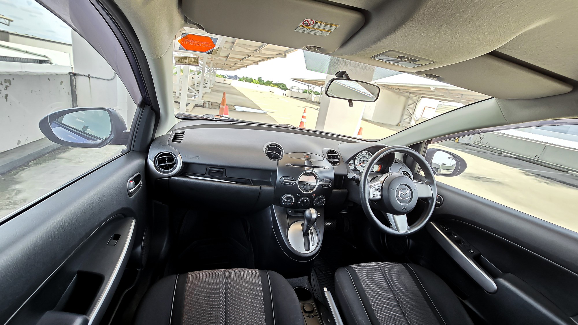 MAZDA2​ Hatchback 1.5 Spirit​ Sport A/T ปี 2012 (รูปที่ 13)