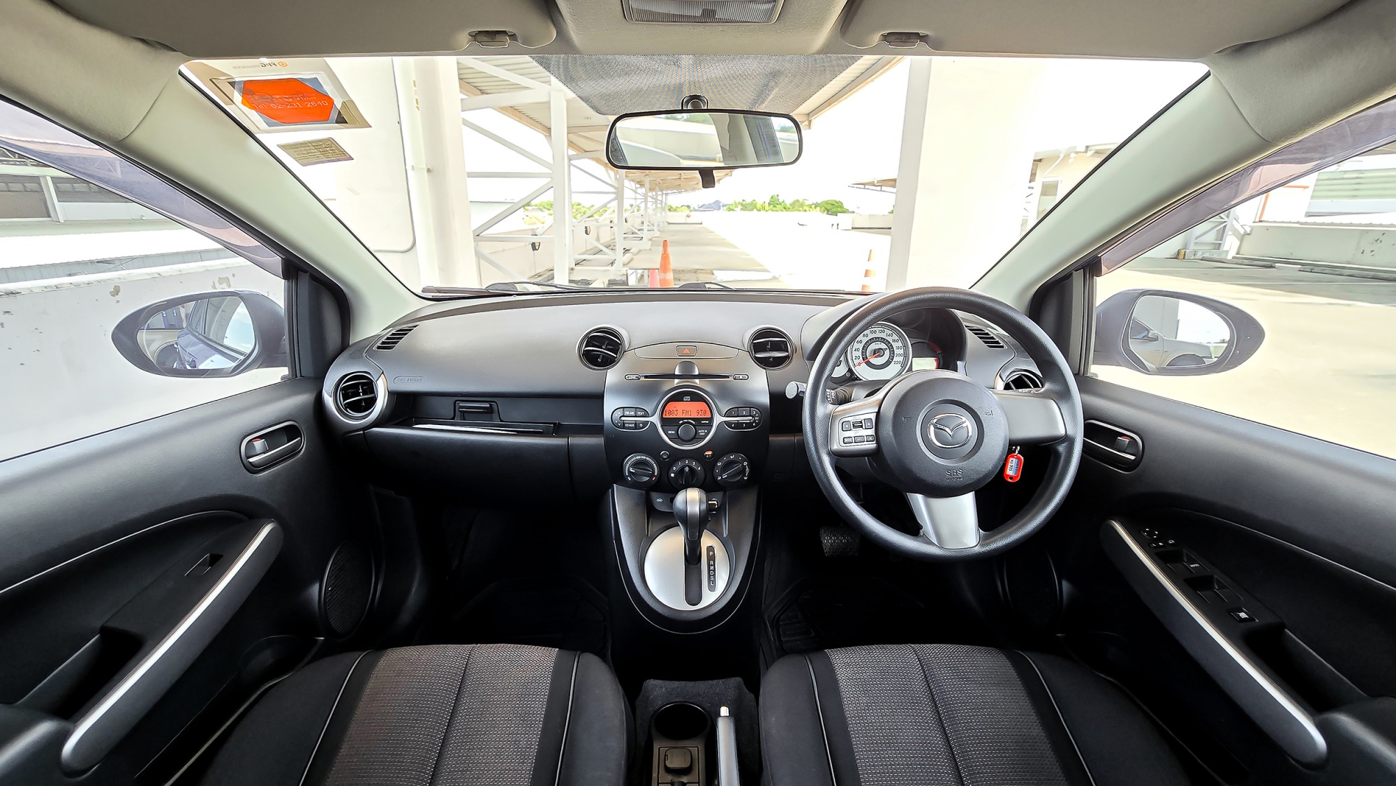 MAZDA2​ Hatchback 1.5 Spirit​ Sport A/T ปี 2012 (รูปที่ 9)
