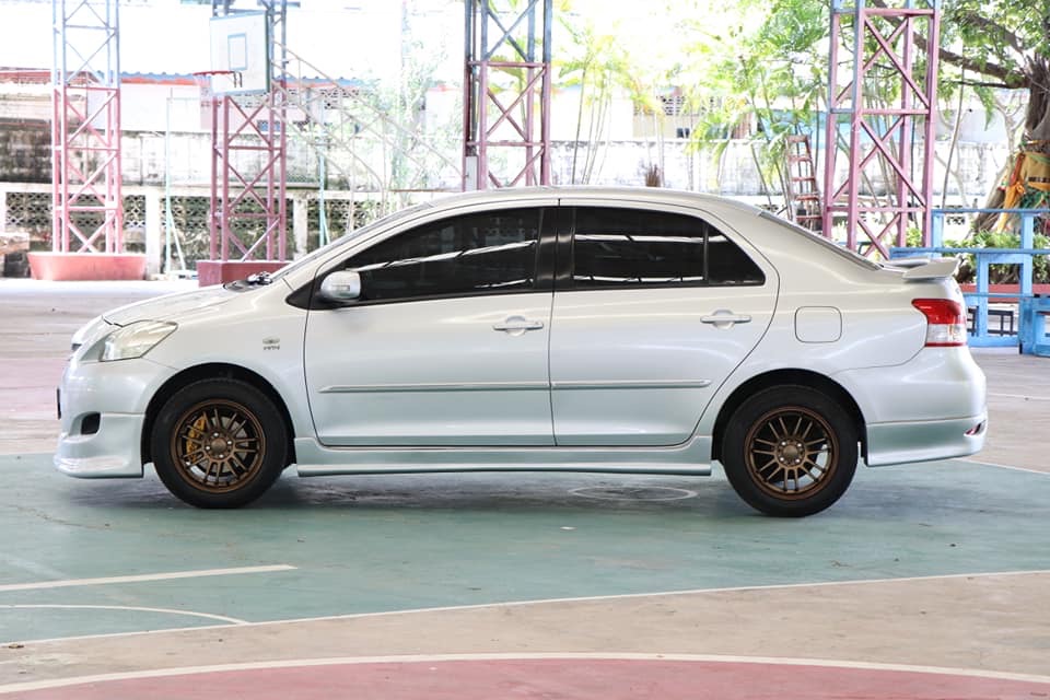 Toyota Vios ปี 2010 สีเงิน (รูปที่ 4)