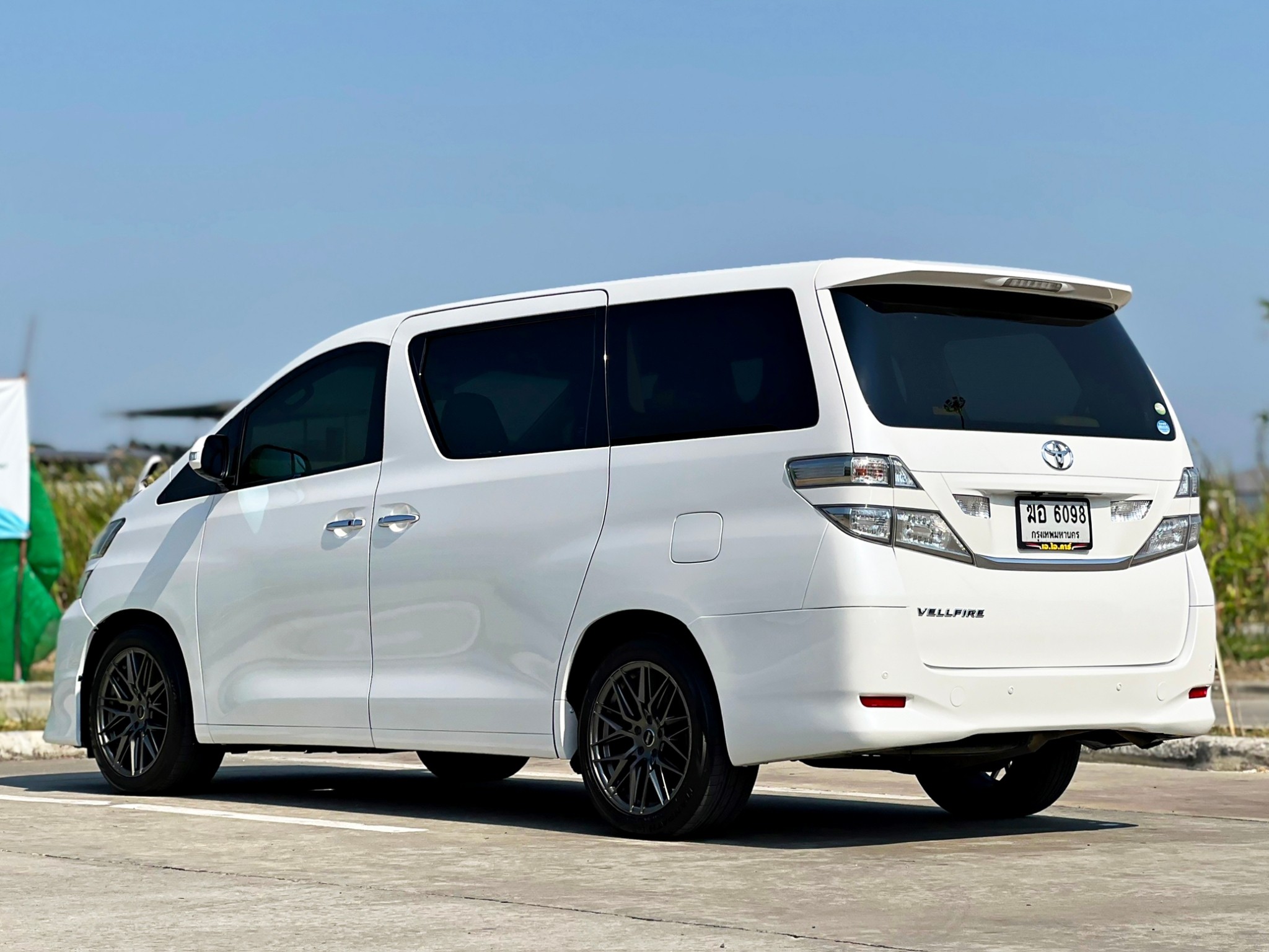 TOYOTA VELLFIRE 2.4V ปี2012 ไมล์130,000 รถสวย พร้อมใช้งาน (รูปที่ 18)