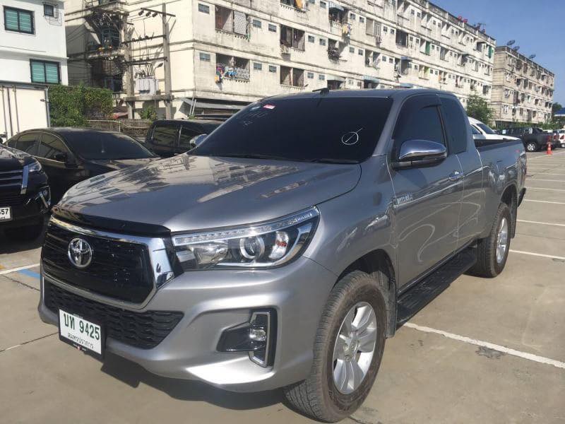 Toyota Hilux Revo Prerunner ปี 2018 สีเทา (รูปที่ 2)