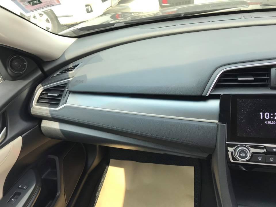 Honda Civic FC โฉม 4 ประตู ปี 2016 สีดำ