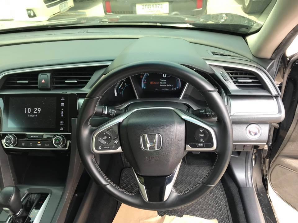 Honda Civic FC โฉม 4 ประตู ปี 2016 สีดำ (รูปที่ 4)