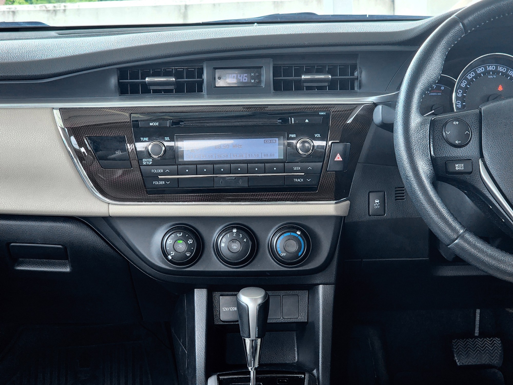 TOYOTA Altis 1.6G A/T ปี 2016 ไมล์ 205,000 กม. รถสวย ไมล์แท้ (รูปที่ 3)