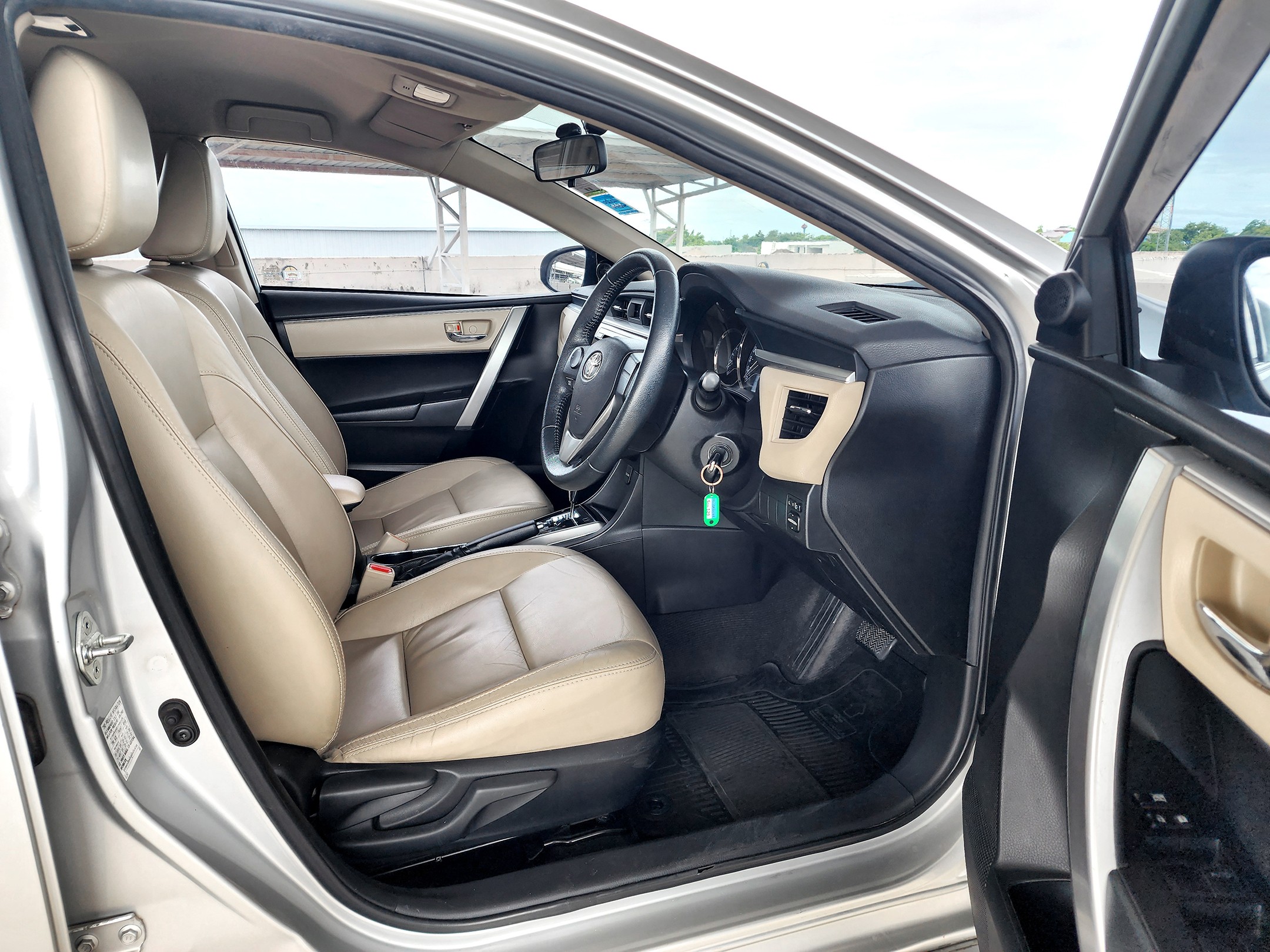 TOYOTA Altis 1.6G A/T ปี 2016 ไมล์ 205,000 กม. รถสวย ไมล์แท้ (รูปที่ 9)