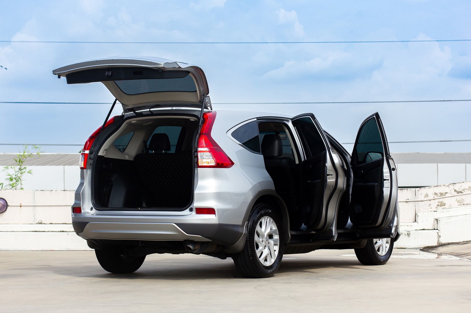 HONDA CR-V 2.0E 4WD [MNC] A/T ปลายปี 2015 (รูปที่ 11)