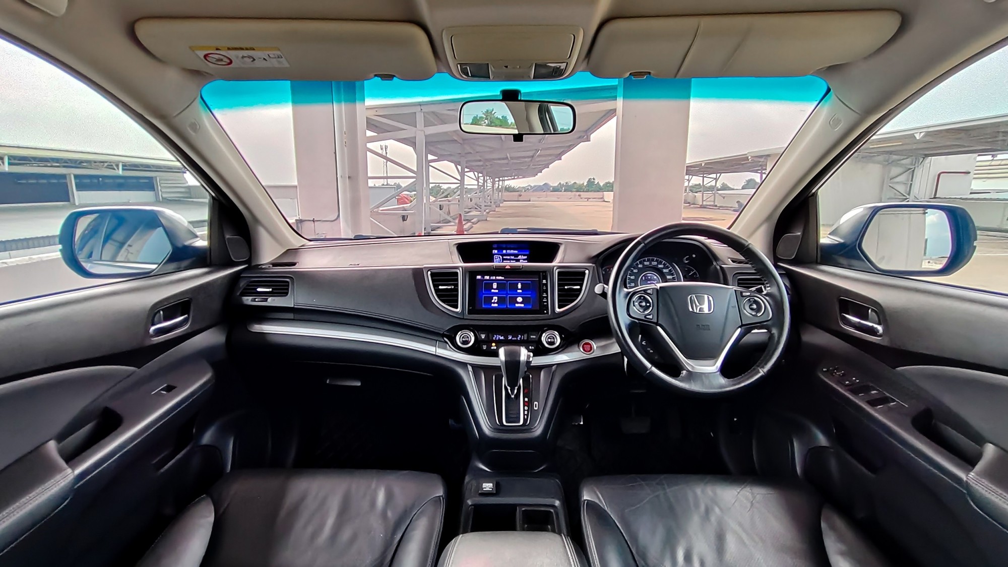 HONDA CR-V 2.0E 4WD [MNC] A/T ปลายปี 2015 (รูปที่ 8)