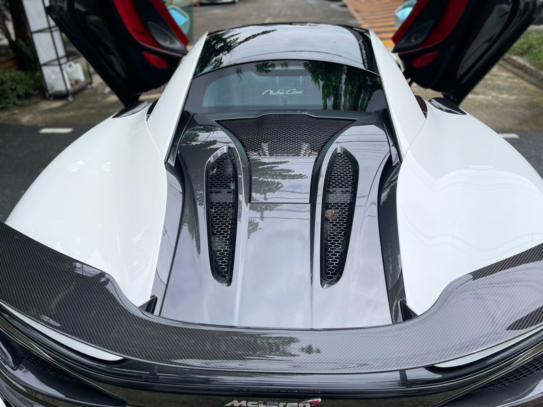 2016 McLaren 570S สีขาว (รูปที่ 5)