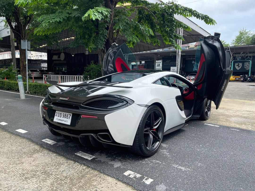 2016 McLaren 570S สีขาว (รูปที่ 6)