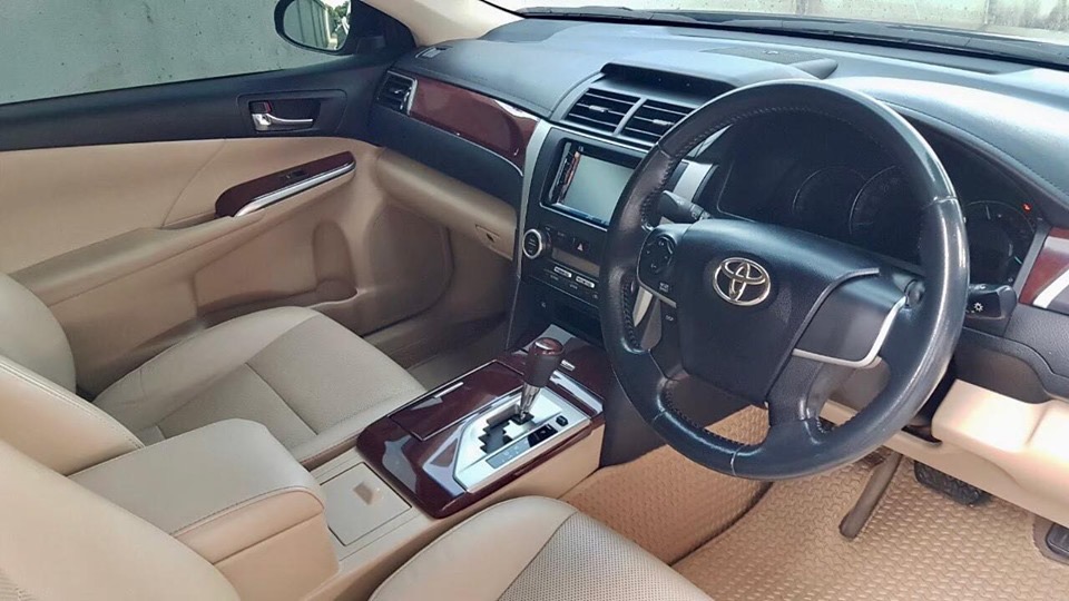 Toyota Camry (XV50) ปี 2012 สีดำ (รูปที่ 8)