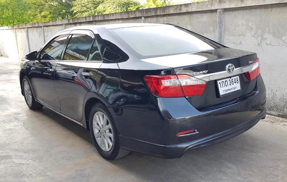 Toyota Camry (XV50) ปี 2012 สีดำ