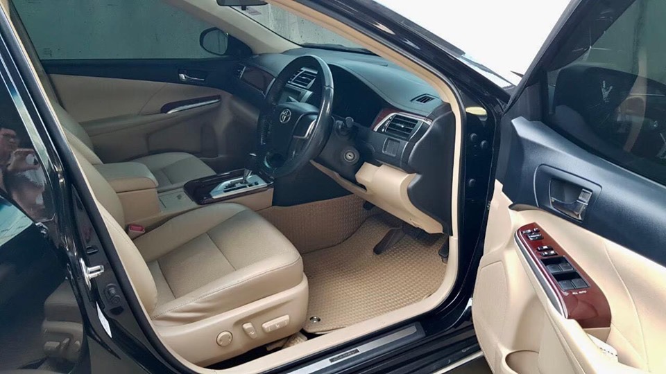 Toyota Camry (XV50) ปี 2012 สีดำ (รูปที่ 9)