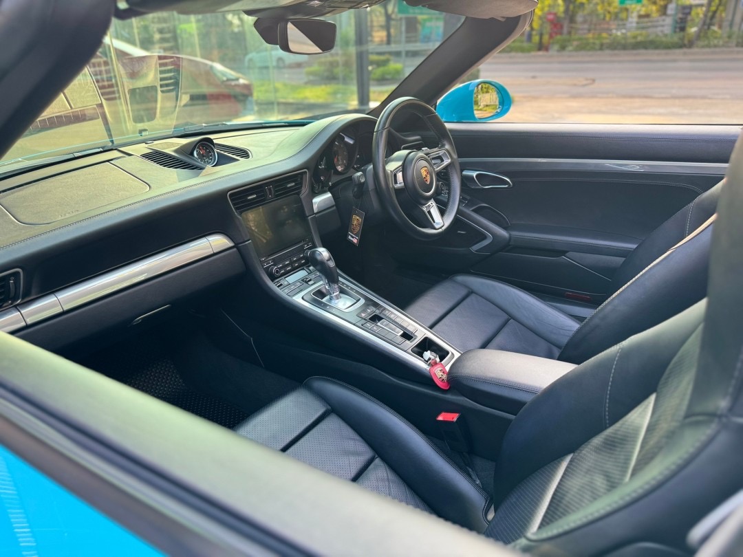 2017 Porsche 991.2 Targa 4s สีฟ้า (รูปที่ 9)