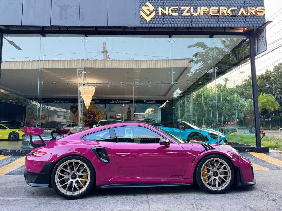2019 Porsche 991.2 GT2 RS weissach package สีชมพู (รูปที่ 4)