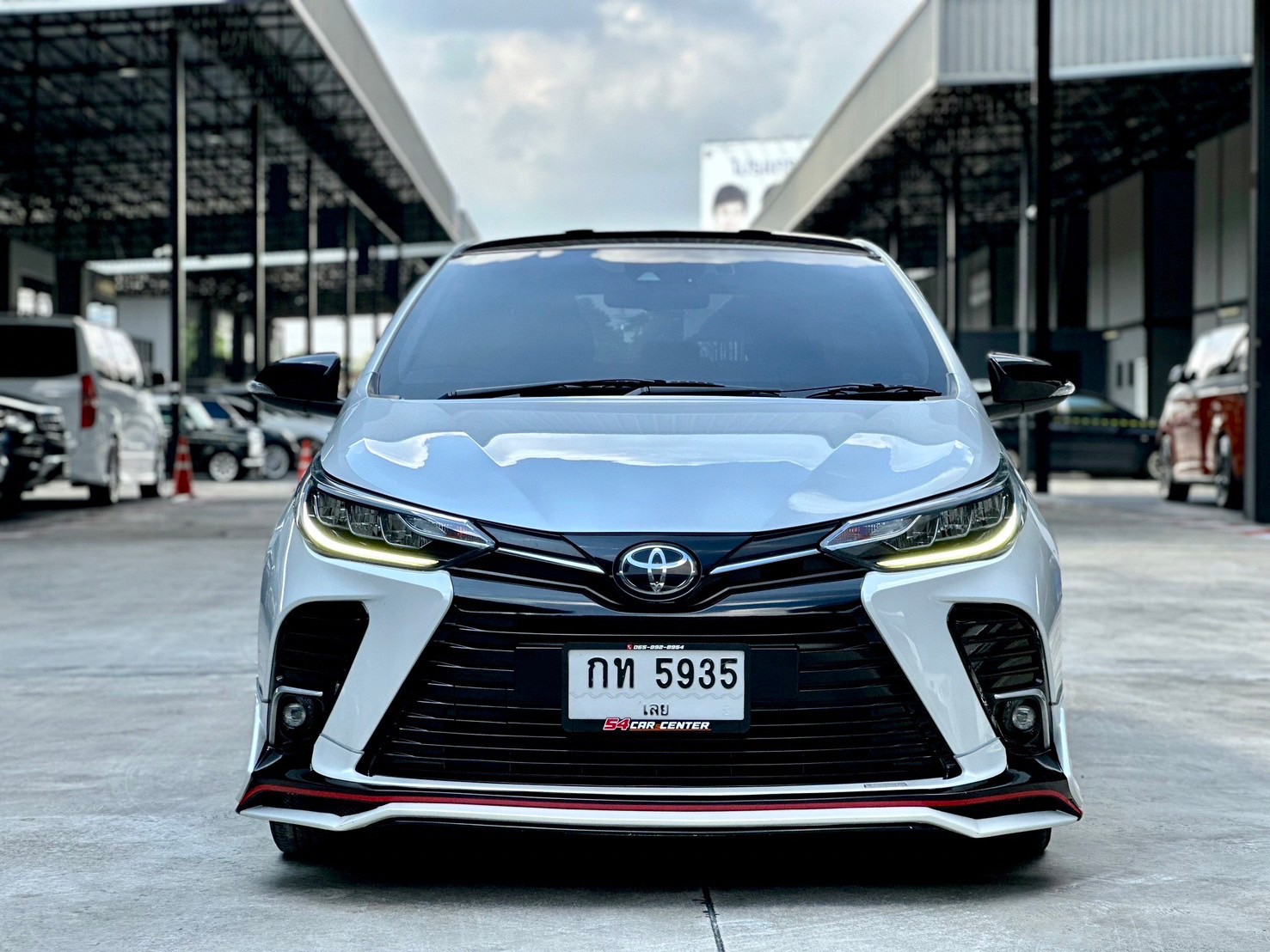 Toyota Yaris Ativ 1.2 Sport Premium Black Roof ปี 2022 ตัวท็อปสุด (รูปที่ 3)