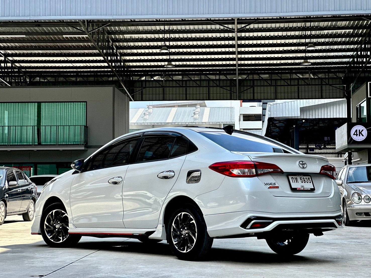 Toyota Yaris Ativ 1.2 Sport Premium Black Roof ปี 2022 ตัวท็อปสุด (รูปที่ 7)