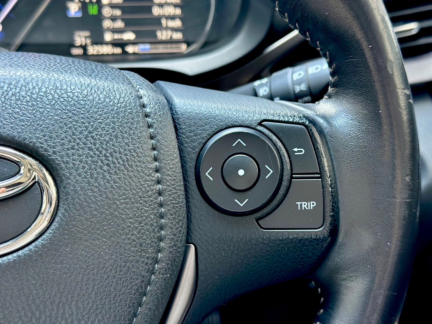 Toyota Yaris Ativ 1.2 Sport Premium Black Roof ปี 2022 ตัวท็อปสุด (รูปที่ 15)