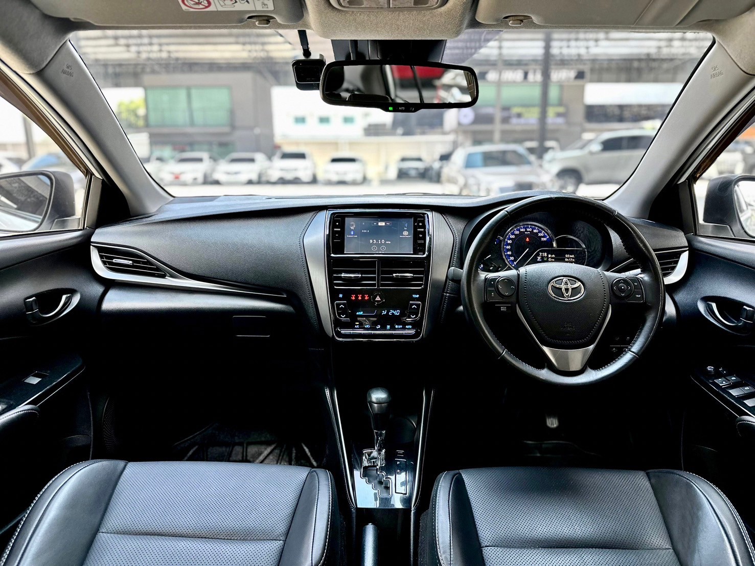 Toyota Yaris Ativ 1.2 Sport Premium Black Roof ปี 2022 ตัวท็อปสุด (รูปที่ 9)