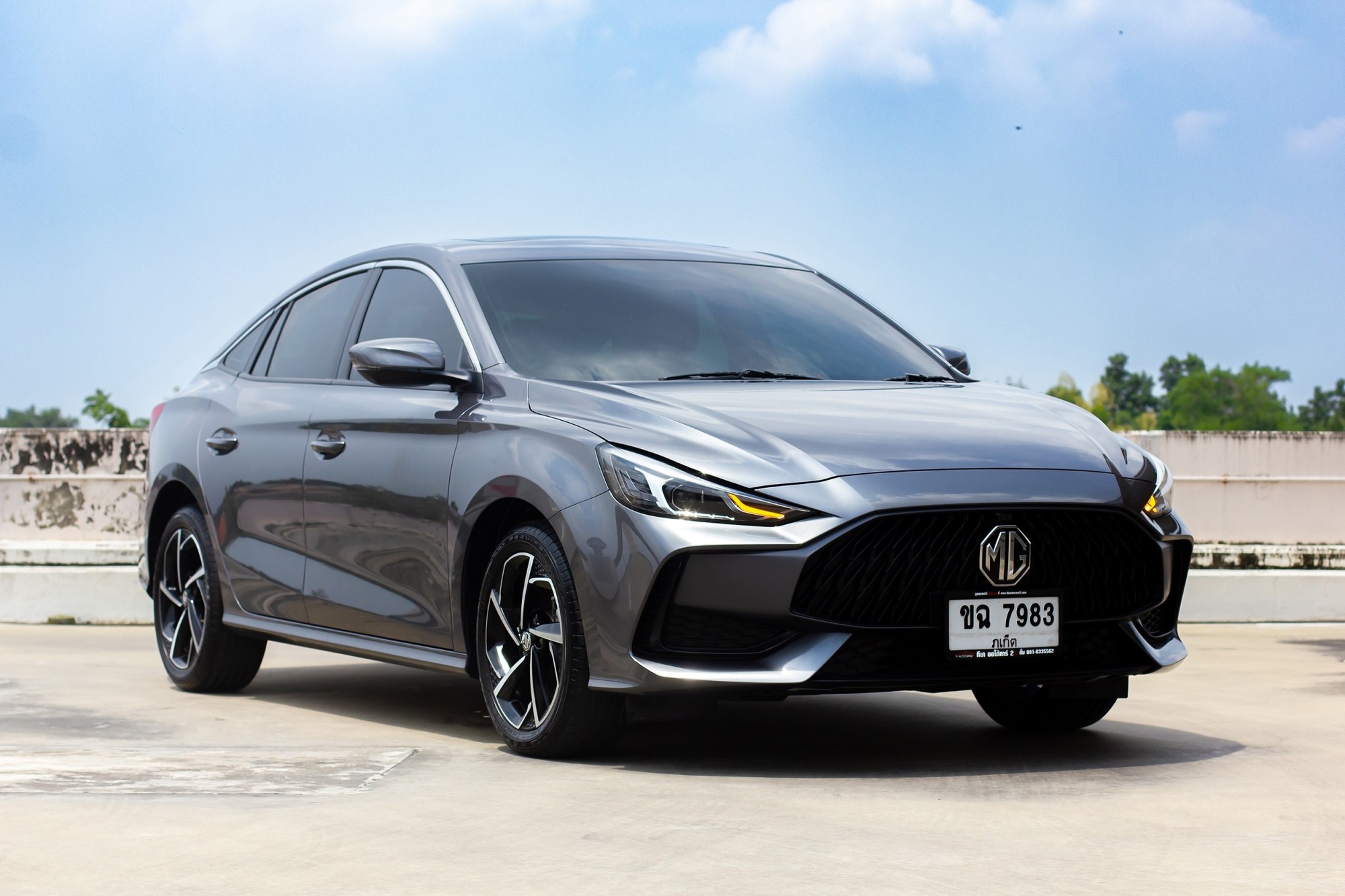 MG5 Sedan 1.5D+ รองท็อป A/T ปี 2022 MG5 ปีใหม่ ไมล์น้อย 18,xxx km. หลังคา Sunroof ไฟฟ้า