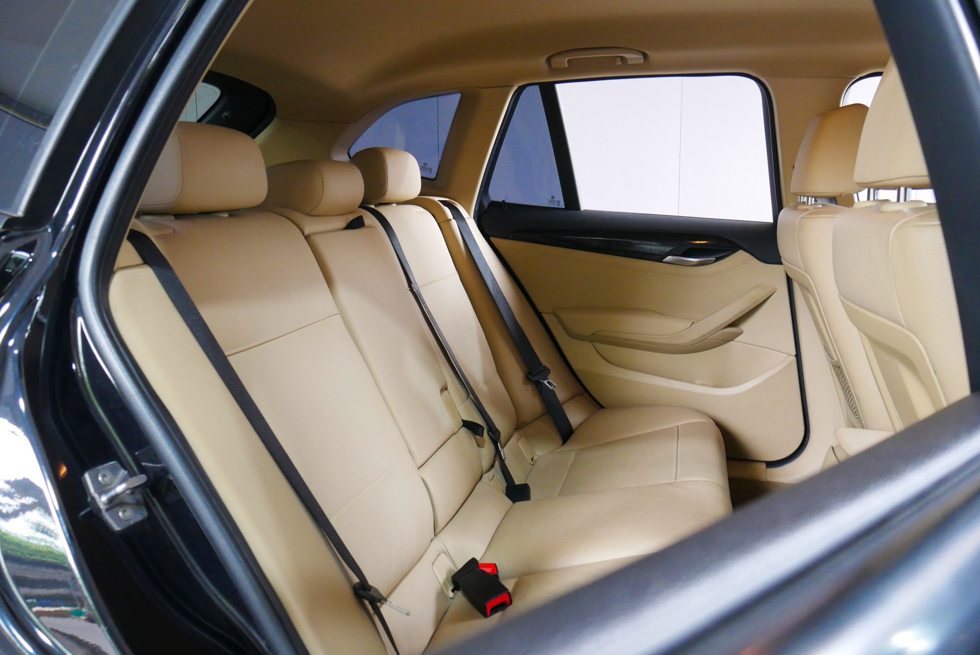 BMW X1 SDRIVE18I 2.0 AT ปี 2016 สีดำ (รูปที่ 13)