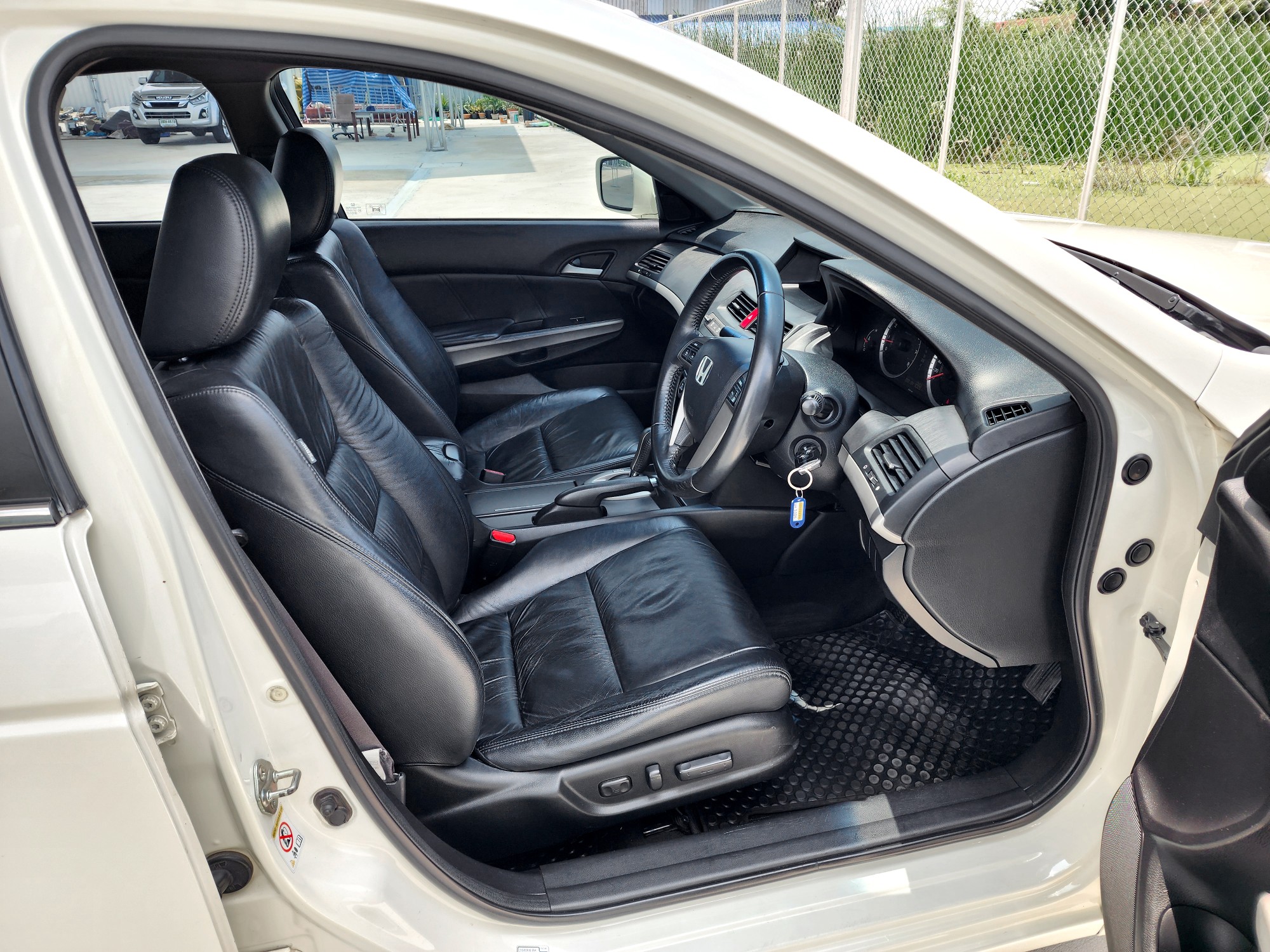 HONDA ACCORD G8 2.0EL A/T ปี 2011 (รูปที่ 13)