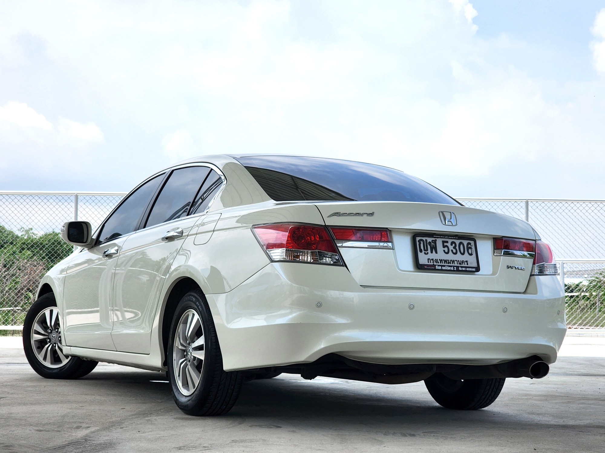 HONDA ACCORD G8 2.0EL A/T ปี 2011 (รูปที่ 3)