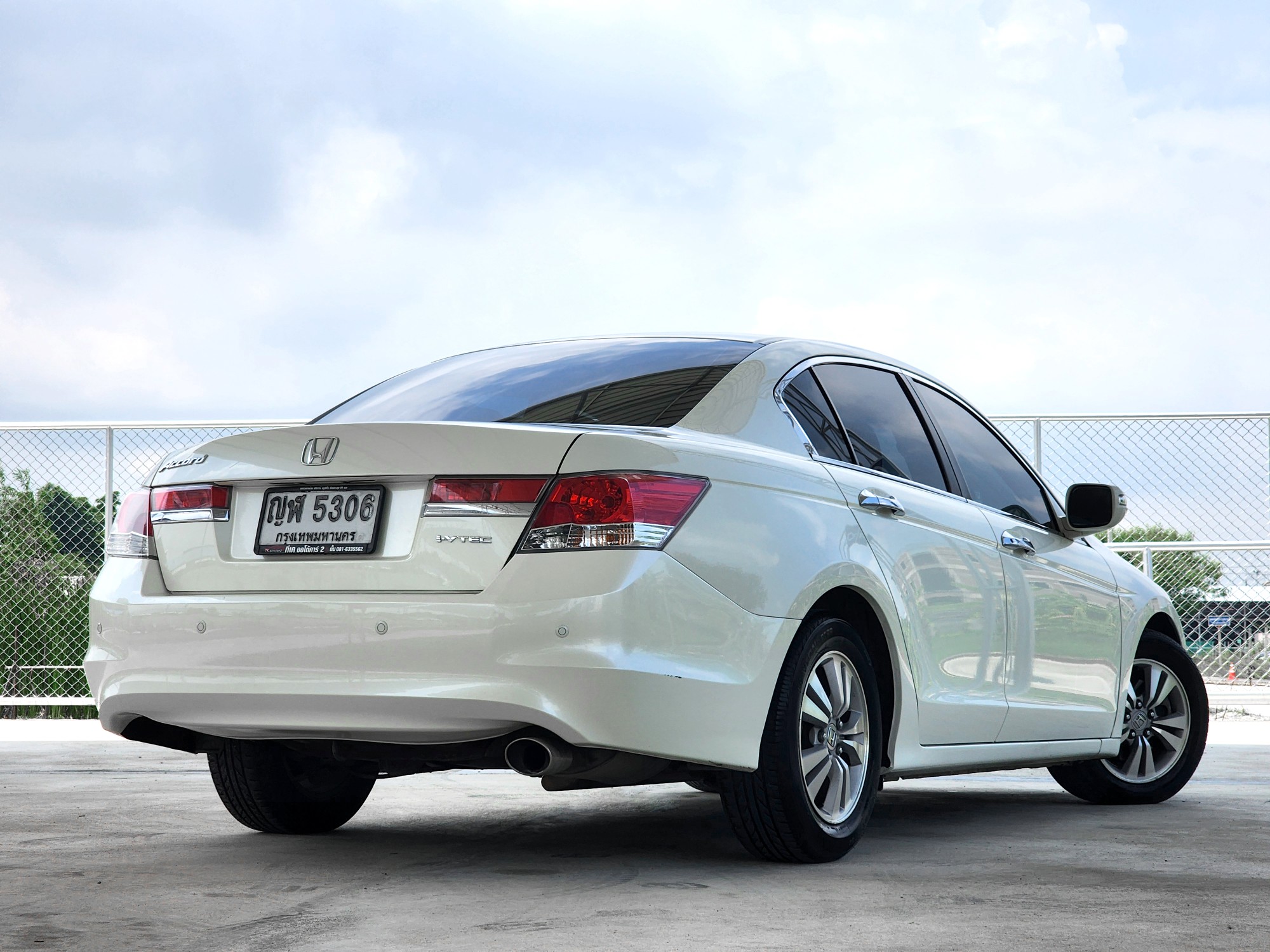 HONDA ACCORD G8 2.0EL A/T ปี 2011 (รูปที่ 2)