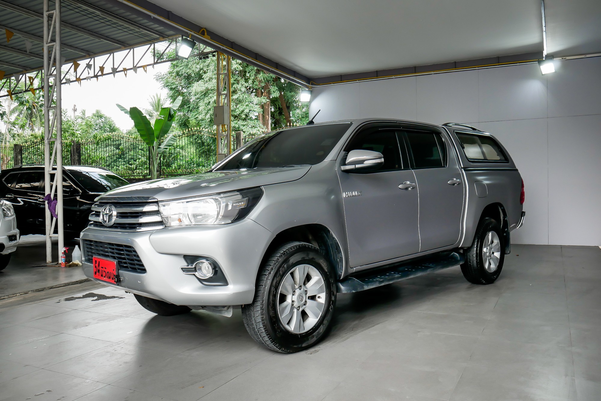 TOYOTA REVO DOUBLECAB 2.4 E PRERUNNER AT ปี 2016 สีเงิน