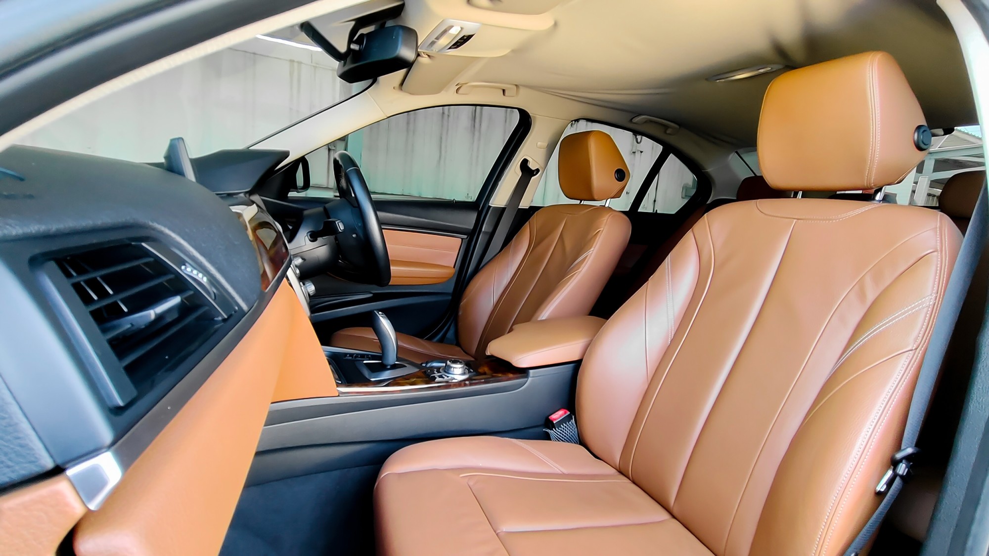BMW 320D 2.0 Luxury ดีเซล ปี 2012 ไมล์ 150,000 กม. (รูปที่ 3)