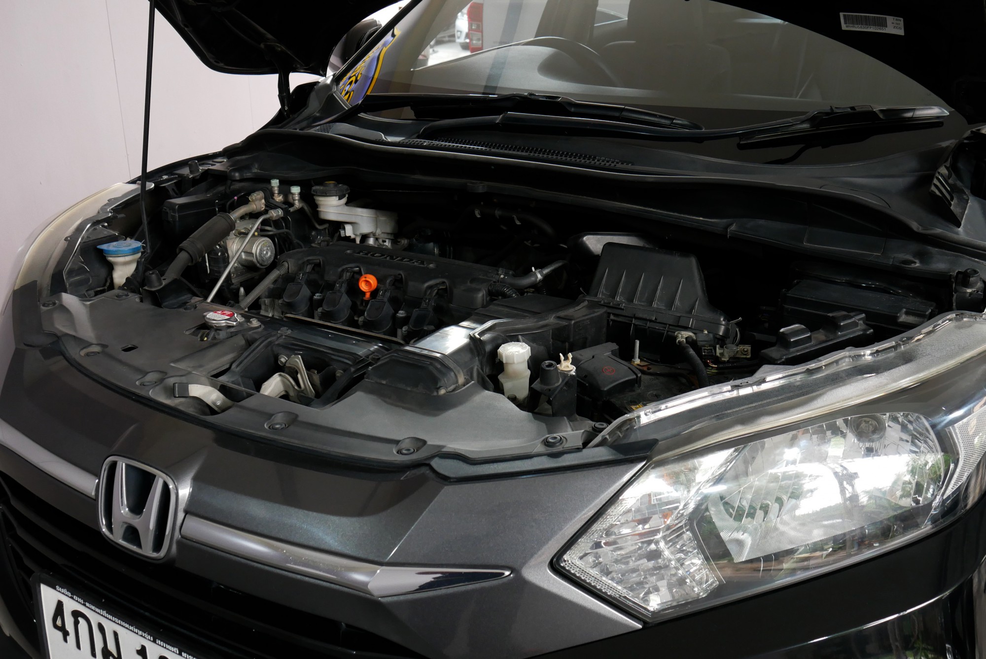 HONDA HR-V 1.8 S ATปี 2015 สีดำ (รูปที่ 6)