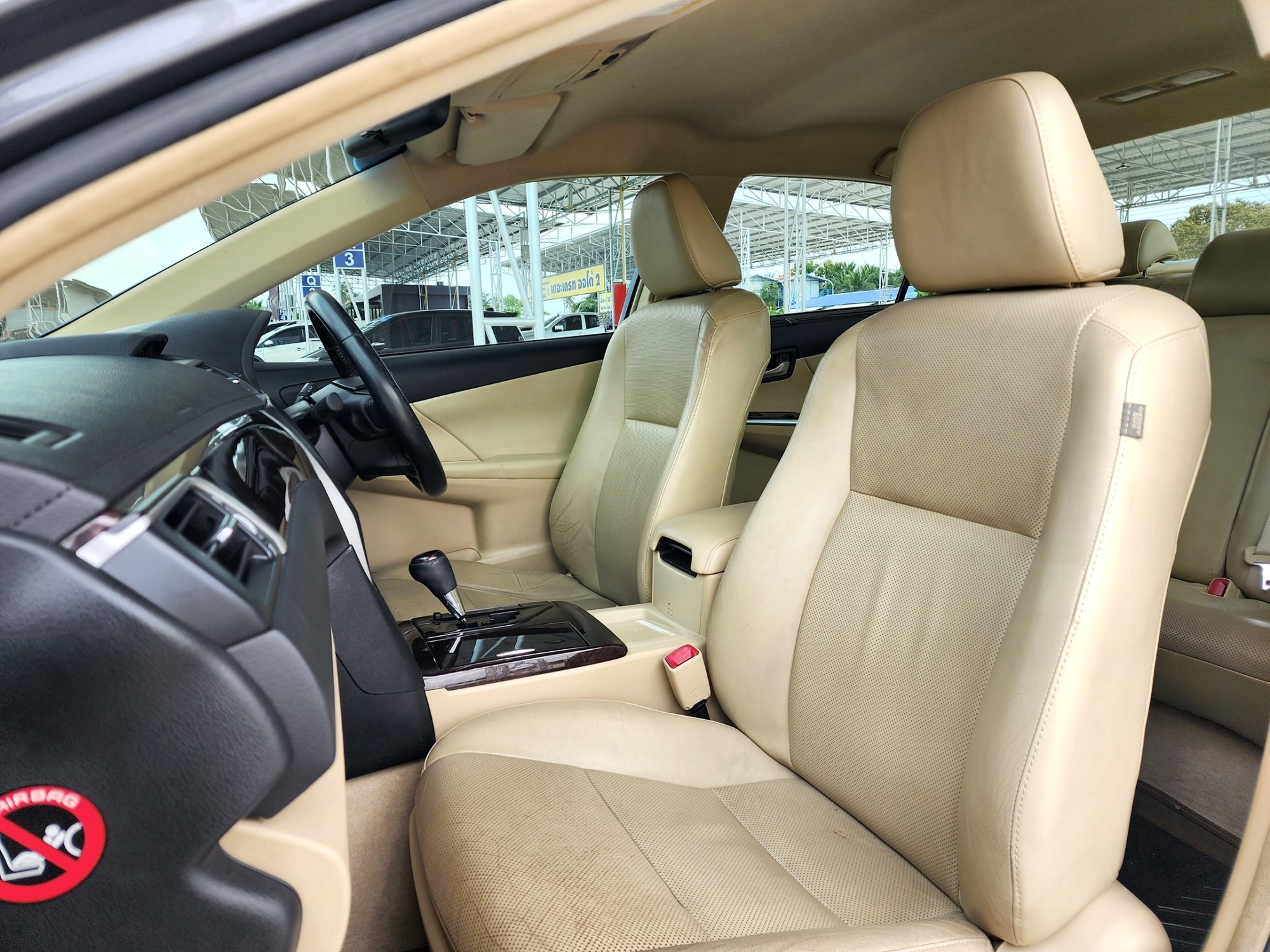 Toyota Camry 2.0G D-4S A/T ปี 2015 (รูปที่ 7)