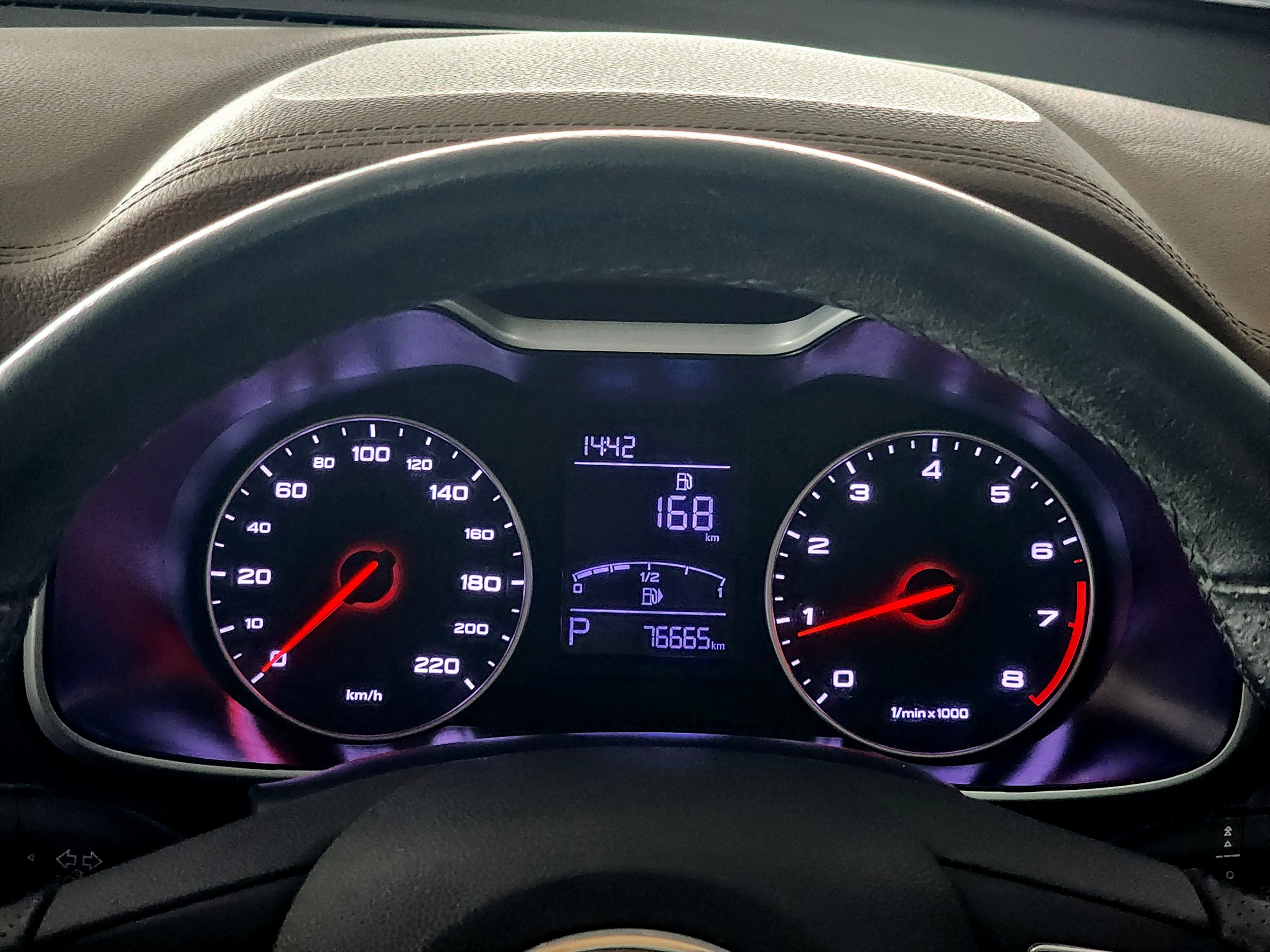 MG ZS 1.5x Sunroof ปี 2019 ไมล์ 76,000 กม. (รูปที่ 7)