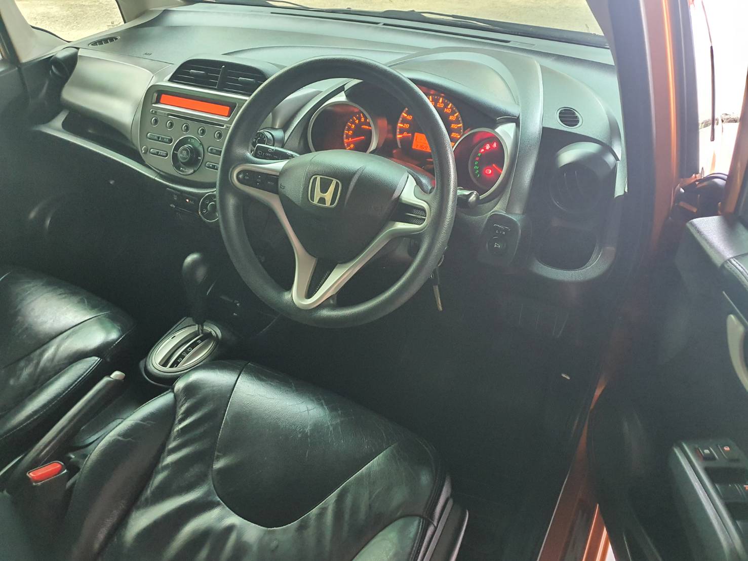 Honda Jazz 1.5V(AS) ปี 2012 สีส้ม มือ1 ไมล์น้อย (รูปที่ 6)