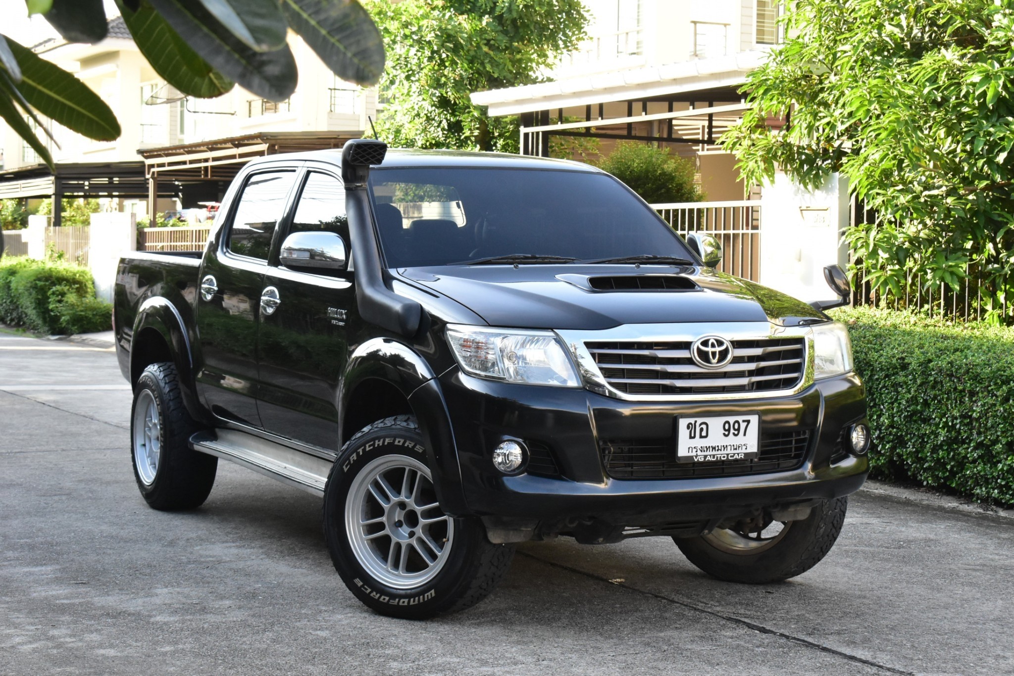 Toyota Hilux Vigo Champ 2.5E Prerunner 4ประตู ปี 2012 : สีดำ : ออโต้ : ดีเซล : ไมล์ 85,xxx km. (รูปที่ 5)