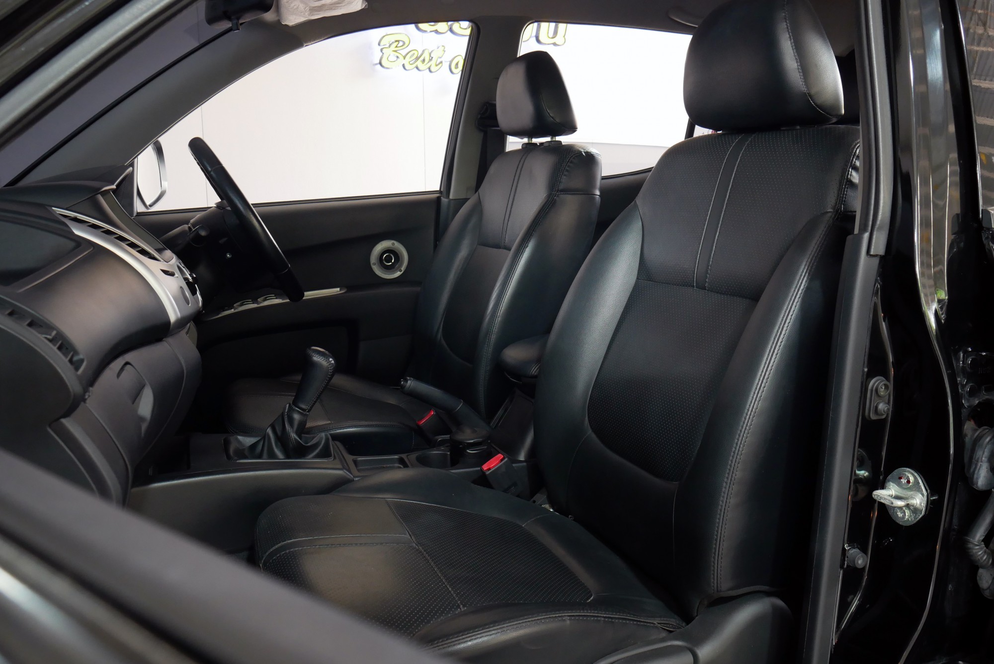 MITSUBISHI TRITON DOUBLECAB 2.5 GLS PLUS MT  ปี 2014 สีดำ (รูปที่ 8)