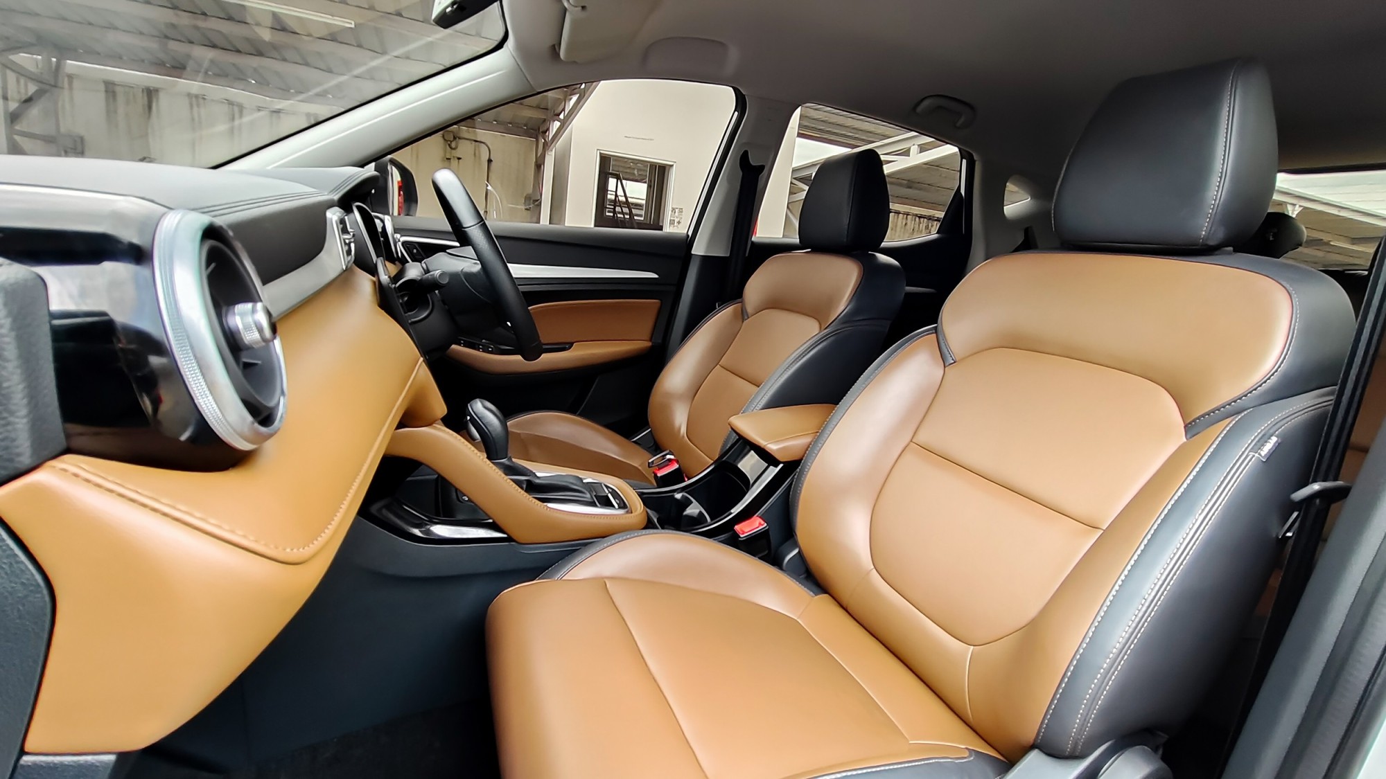 MG ZS 1.5D CVT AT ปี 2023 ไมล์ 21,000 กม. (รูปที่ 8)