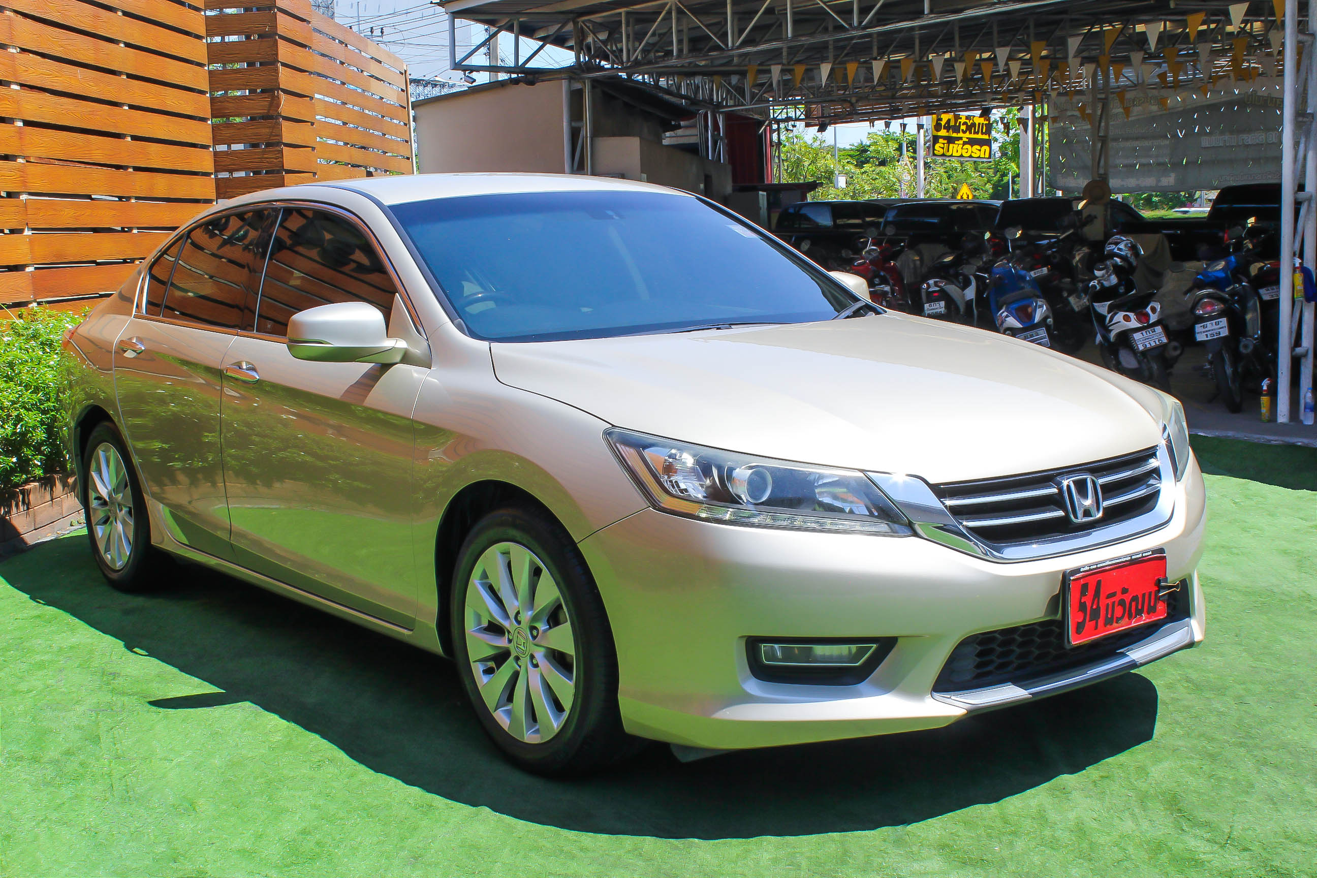 HONDA ACCORD G9 2.0 EL NAVI AT ปี 2013 สีน้ำตาล