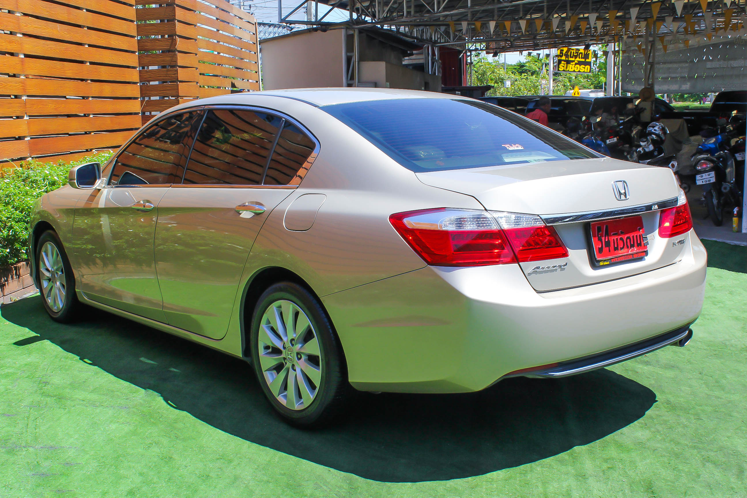 HONDA ACCORD G9 2.0 EL NAVI AT ปี 2013 สีน้ำตาล (รูปที่ 19)