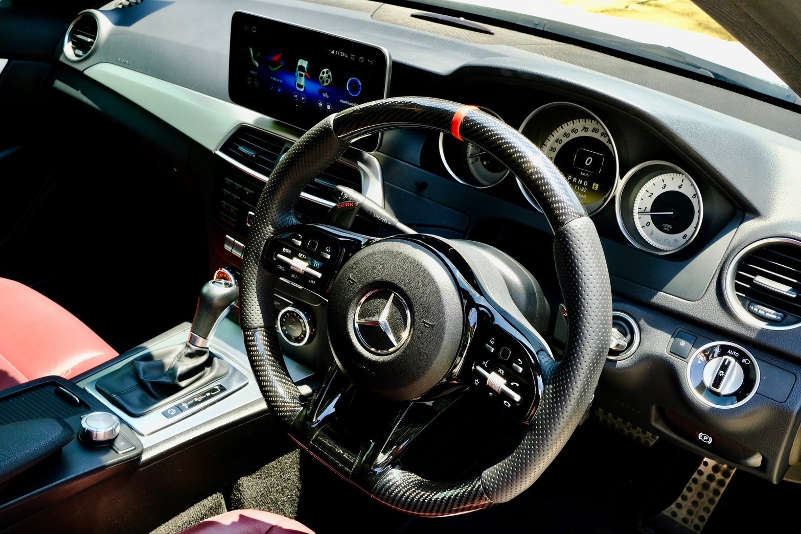 Benz c180 CGI COUPE (Top Sunroof) เครื่องยนต์: เบนซิน เกียร์:AT ปี: 2012 สี: ขาว (รูปที่ 7)