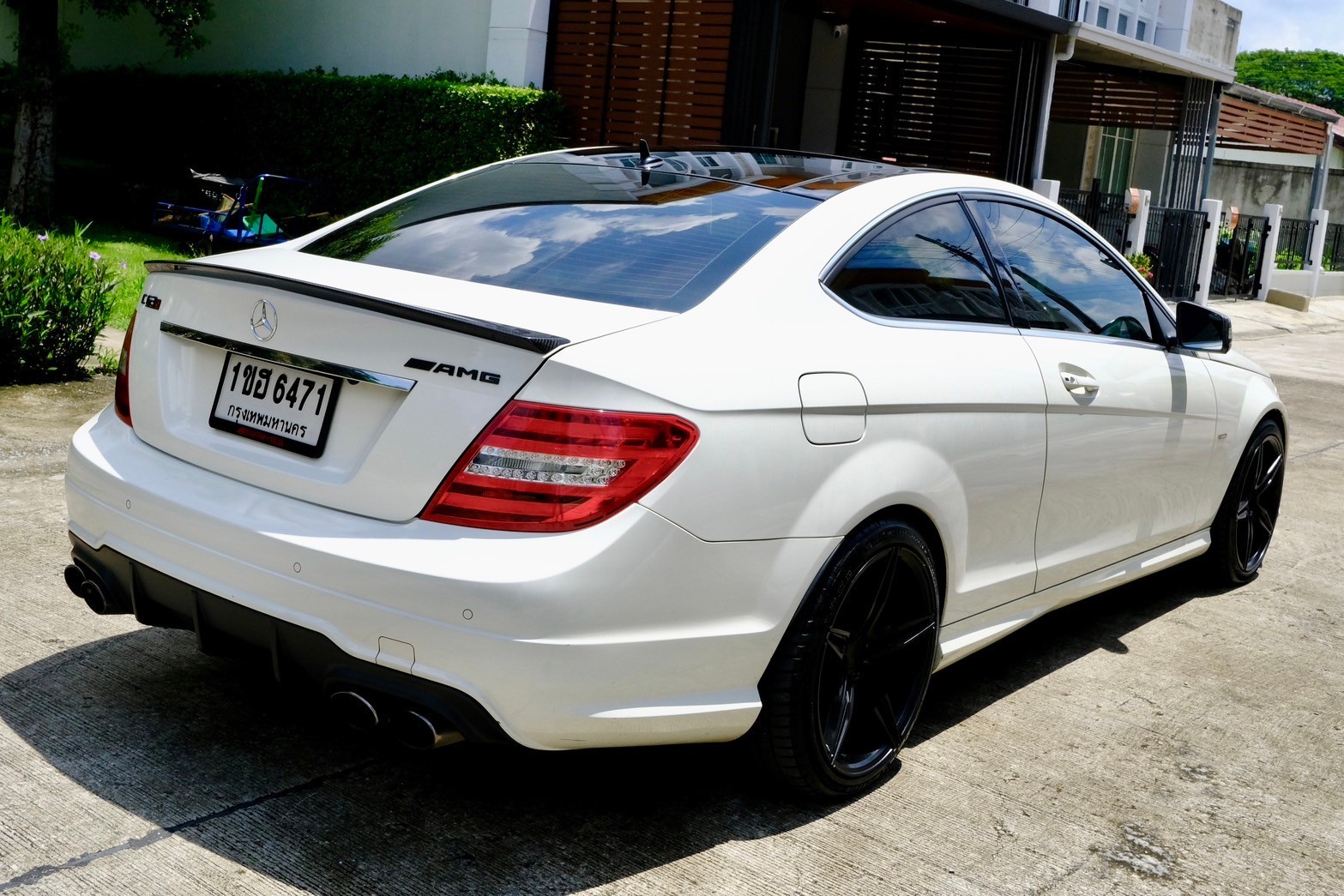Benz c180 CGI COUPE (Top Sunroof) เครื่องยนต์: เบนซิน เกียร์:AT ปี: 2012 สี: ขาว (รูปที่ 17)