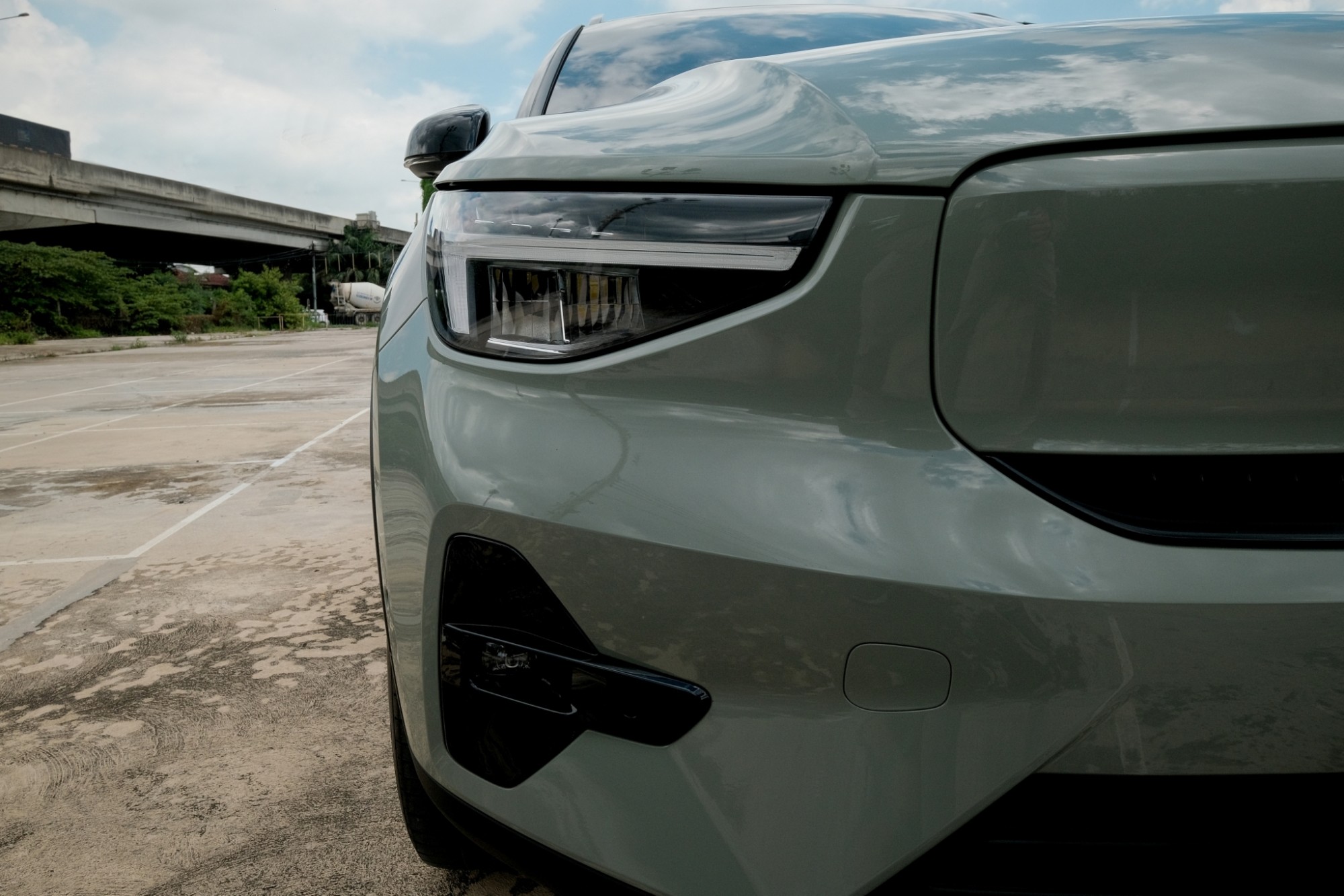 2022 Volvo XC40 สีเขียว (รูปที่ 7)