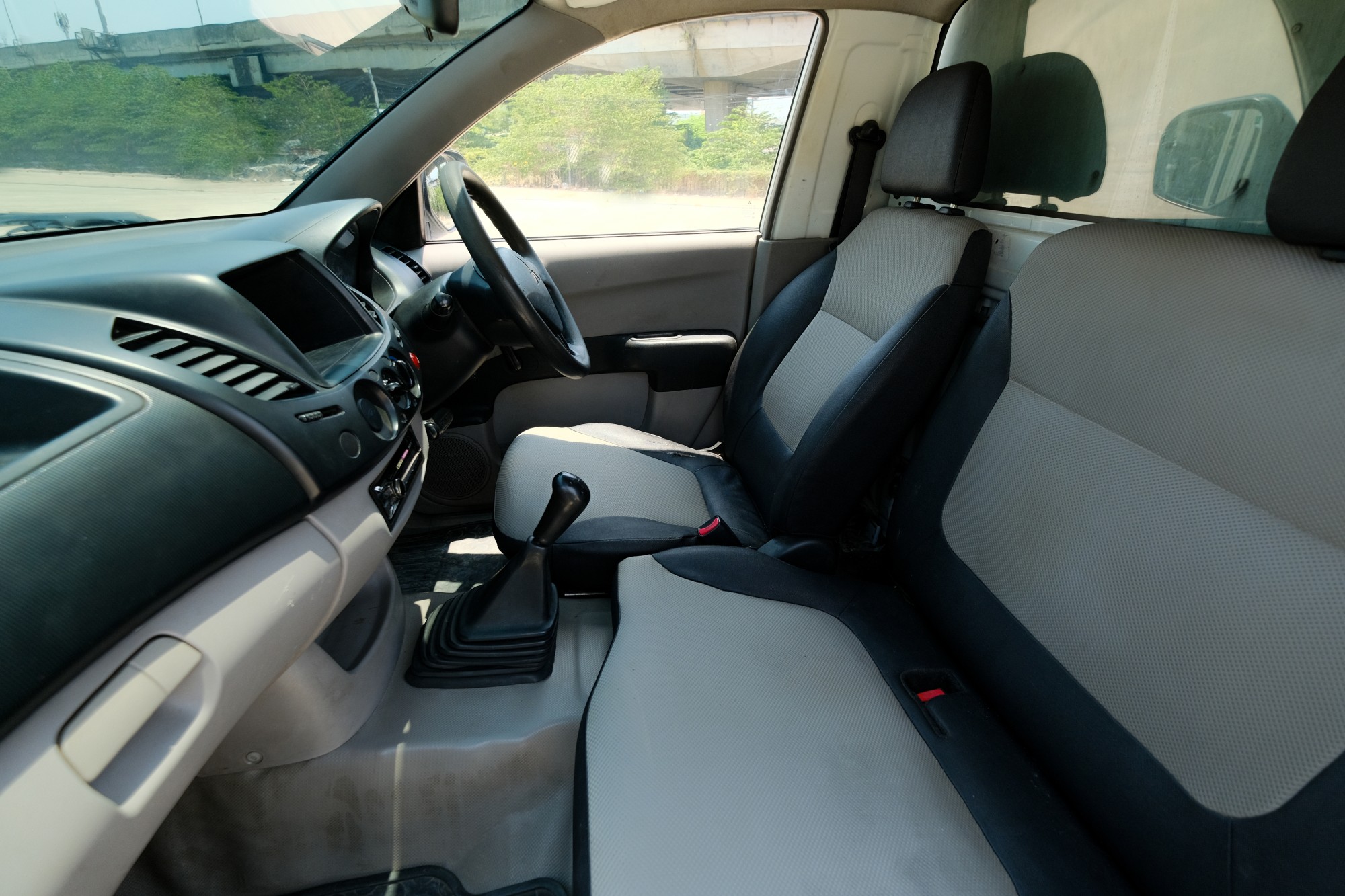 2013 Mitsubishi Triton Single (ตอนเดียว) สีขาว (รูปที่ 7)