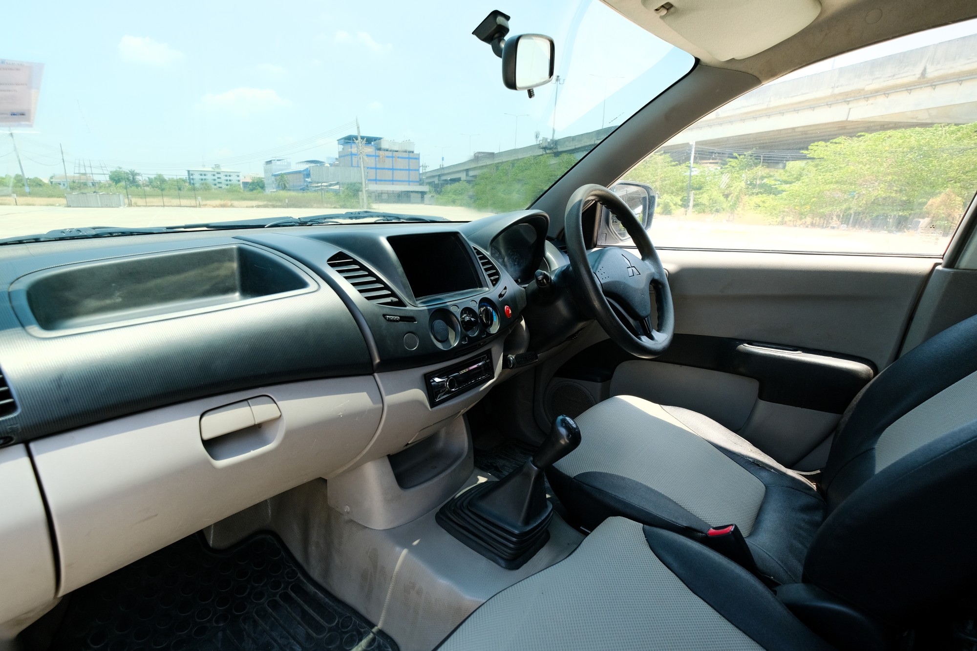 2013 Mitsubishi Triton Single (ตอนเดียว) สีขาว (รูปที่ 6)