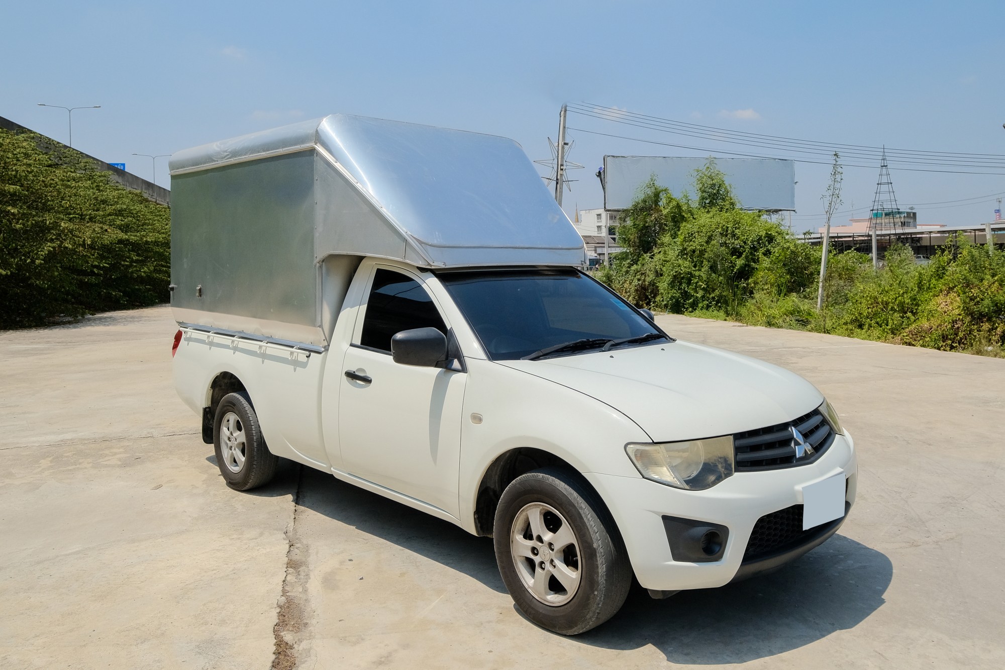 2014 Mitsubishi Triton Single (ตอนเดียว) สีขาว (รูปที่ 2)